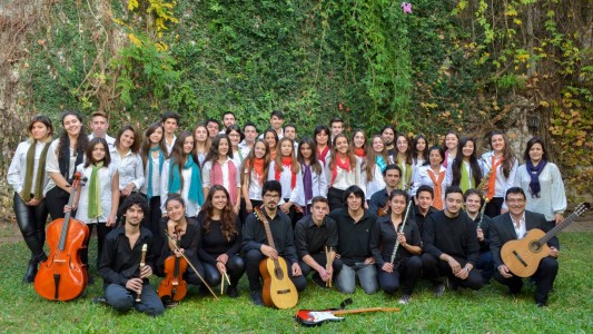 Desde tocar en una escuela hasta el Vaticano: Canto Libre cumple 25 años