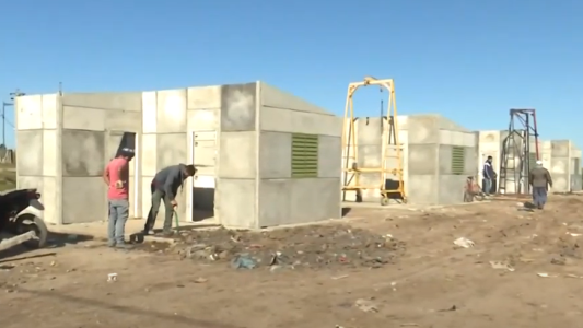 "Felizmente en Las Lomas estamos terminando 120 casitas y erradicando 120 ranchos"