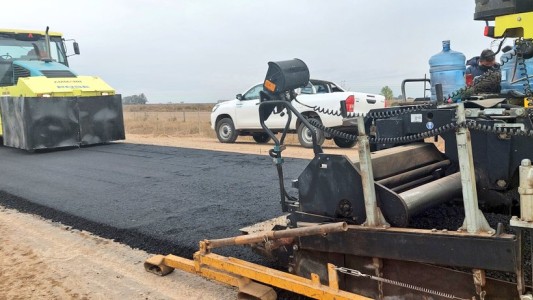 Intensifican obras viales en más de un centenar de kilómetros de rutas con una inversión superior a los $4.500 millones