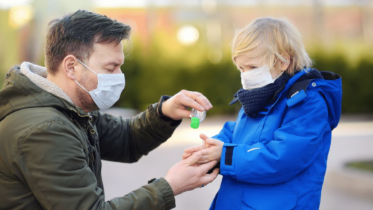 Para no repetir lo del 2020, piden "extremar los cuidados por el Día del Padre"