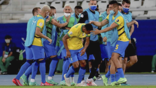 Brasil sigue bailando en su Copa América y goleó a Perú por 4 a 0