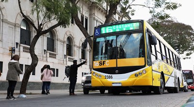 “Aprobamos un guiño a los vecinos”: congelan la tarifa de colectivos