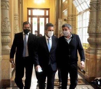 Dirigentes del Frente de Todos y Juntos por el Cambio, aislados por un caso de coronavirus