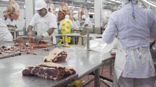 El consumo de carne vacuna en la Argentina está en el nivel más bajo de la historia