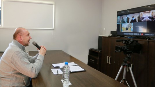 Con la participación de Perotti, Santa Fe acordó con Nación la deuda por compra de energía