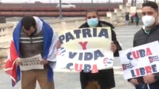 Cubanos se manifestaron en la ciudad: "Es muy triste la situación del país"