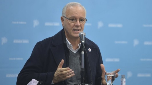 Aseguran que en provincia de Buenos Aires "en breve" comenzarán a vacunar a menores de 18 contra el coronavirus