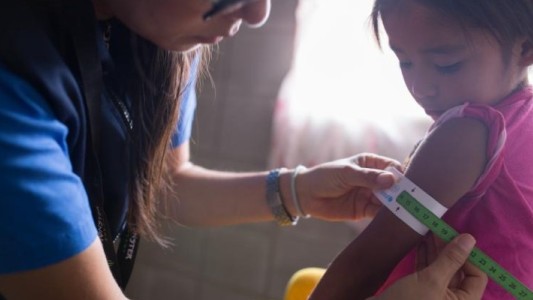 Distribuyen en Argentina innovadora cinta que permite medir malnutrición en niños