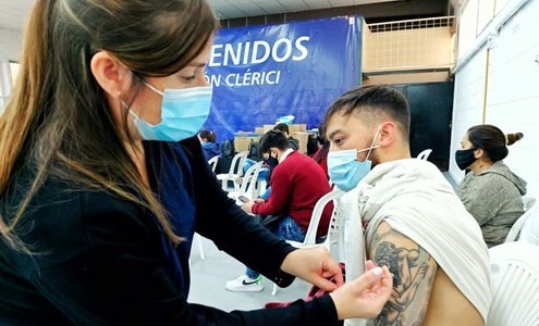 Casi 1500 nuevos contagios y otras 60 personas fallecidas por Covid en Santa Fe