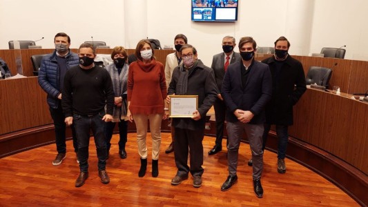 El Concejo Municipal distinguió al Mercado de Productores y Abastecedores en su 40° Aniversario