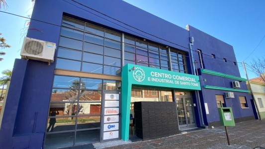 Expectativa en el Centro Comercial de Santo Tomé tras la prórroga del Ahora 12