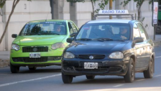 Extienden el plazo para renovar el permiso de circulación a taxis y remises