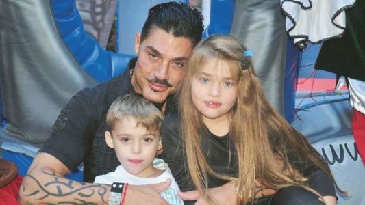 Los hijos de Ricardo Fort reactivaron las redes sociales del mediático para homenajearlo