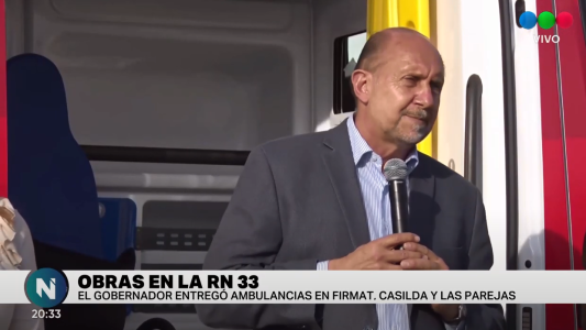 Perotti recorrió obras en los departamentos General López, Caseros y Belgrano y entregó ambulancias