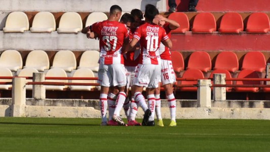 Unión le ganó 4 a 0 a San Lorenzo con una actuación notable