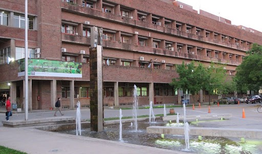 La UNL analiza opciones para estudiantes que se alejaron de los lugares de cursado