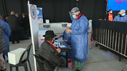 Así avanza la vacunación combinada en el Día 2 en la ciudad