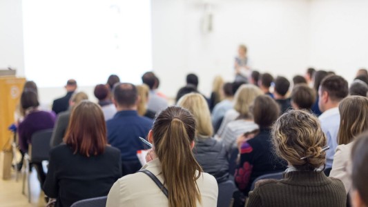 Habilitan asambleas y actos eleccionarios en personas jurídicas públicas y privadas