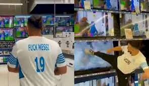 Video: el hincha del Olympique que se filmó rompiendo televisores e insultando a Messi