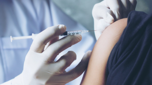 Con más de 5 mil turnos otorgados continúa la aplicación de vacunas en la ciudad