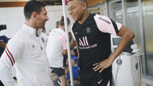 Así fue la bienvenida de Mbappé a Lio Messi en el PSG