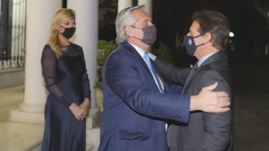 Fernández y Lacalle Pou limaron asperezas y acordaron tener "diálogo directo" sobre el Mercosur