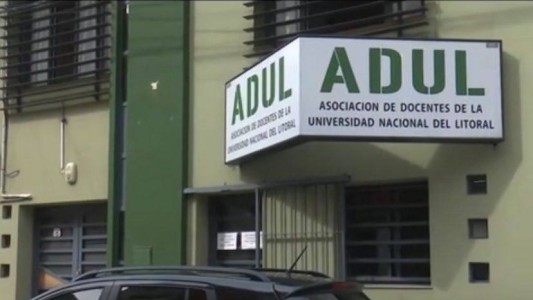 A una semana del inicio del cuatrimetre, Conadu Histórica busca un acuerdo paritario