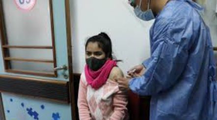 Vacunación Covid: más de 4 mil turnos para hoy y se retoma la inoculación en el Alassia