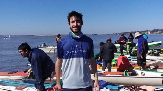 "Vivimos días emocionantes": kayakista del Club Azopardo, en la Marcha por los Humedales