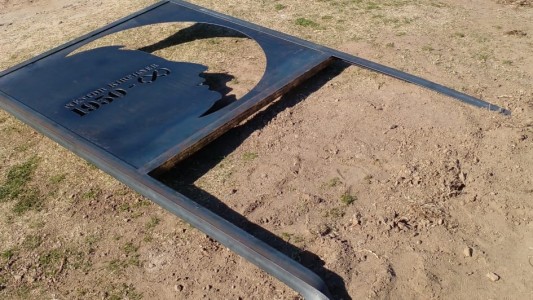 Vandalizaron homenaje a Néstor Kirchner en la costanera santafesina