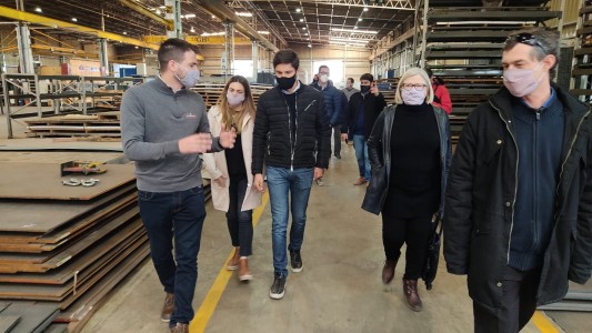 Los proyectos de Pullaro para calmar la "asfixia impositiva"