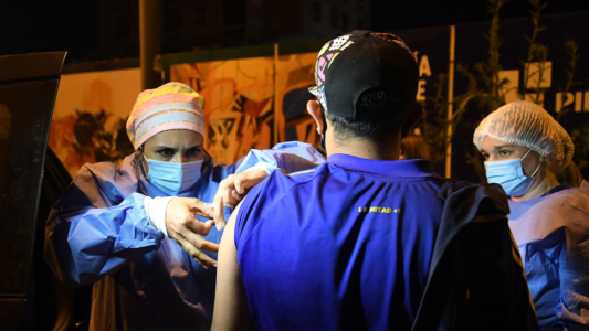 Continúa el operativo de vacunación a personas en situación de calle