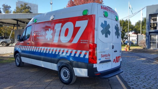 Las ambulancias que la provincia le entregó al 107 "son camas de terapia intensiva móvil"