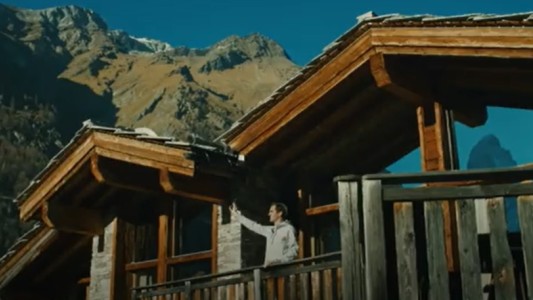 Video con Federer en respuesta a Frederic luego de que dijera que "Suiza es aburrido"