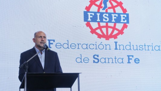 Perotti: "Hay una clara decisión política de un proyecto con industria nacional"