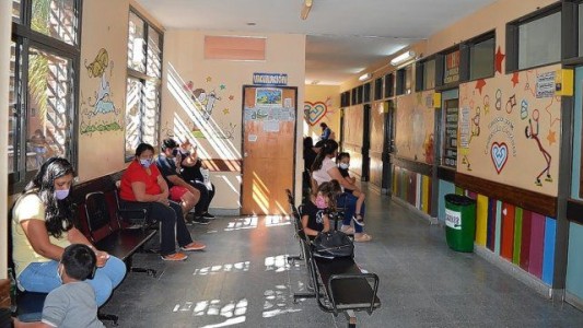 Comenzaron a colocar segundas dosis a menores con patologías en el Hospital Alassia