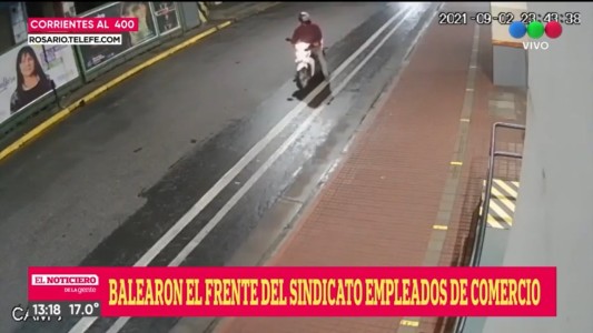 Video: así fue el ataque a balazos a la sede de Empleados de Comercio en Rosario