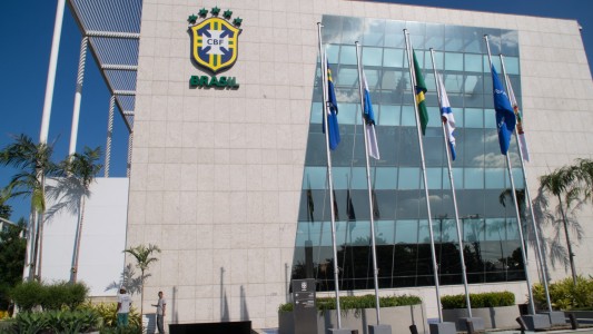 La CBF aseguró que Argentina conocía la "irregularidad" en el ingreso de 4 jugadores