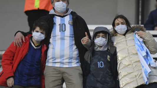 Con público en el estadio: Argentina se enfrenta a Bolivia desde las 20:30