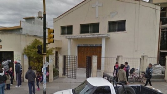 Armó una fogata con boletas y casi provoca un incendio en el cuarto oscuro