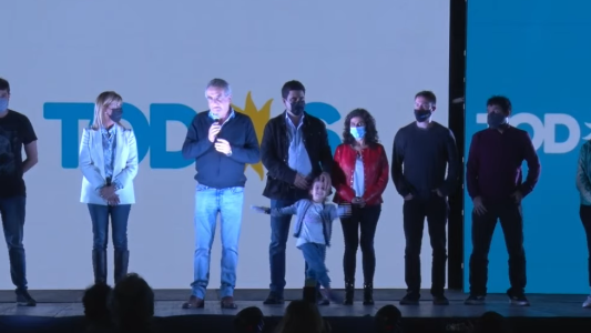 Agustín Rossi reconoció la derrota: "estamos conformes y agradecemos a quienes confiaron en nosotros"