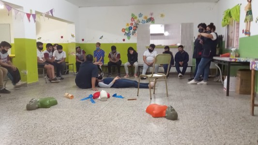 Mediante el Hospital Sayago, 1500 personas de la zona noroeste se capacitaron en RCP