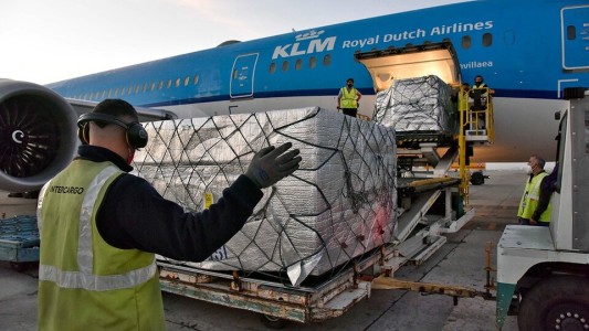 Llegaron 200 mil vacunas de CanSino y el país se acerca a las 68 millones de dosis recibidas