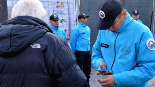 El Gobierno aclaró que la Policía Federal no será la encargada de chequear que los hinchas estén vacunados