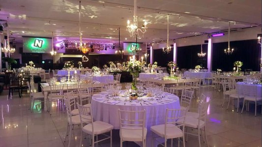 Habilitan boliches y salones de fiesta en espacios cerrados con un aforo del 50%