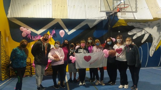 “Valientes”: el grupo de mujeres que acompaña y concientiza sobre el cáncer de mama
