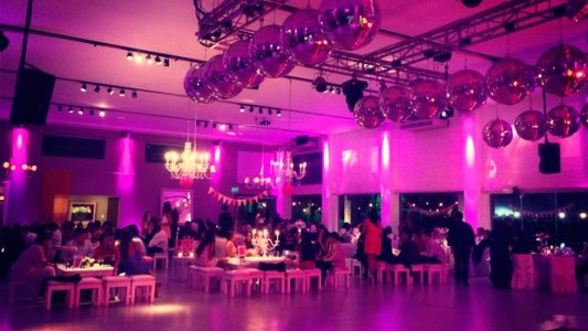 "Que se preparen para disfrutar de nuevo": vuelven las fiestas con baile en espacios cerrados