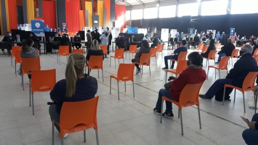 Desde este miércoles, La Esquina Encendida también vacunará a menores de 13 años