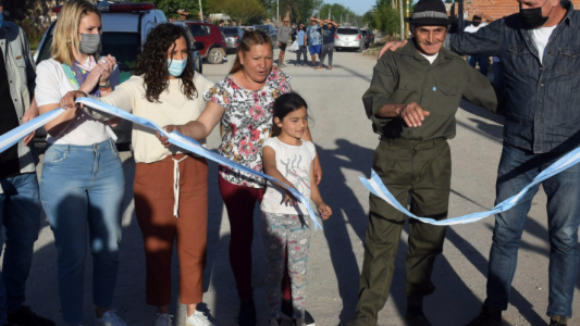 Barrio Las Lomas: Inauguraron obras viales y de desagües