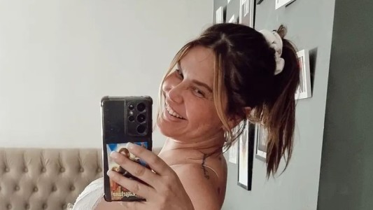 "Odio cuando todo se convierte en una obsesión": Nazarena Vélez se fotografió al natural en ropa interior